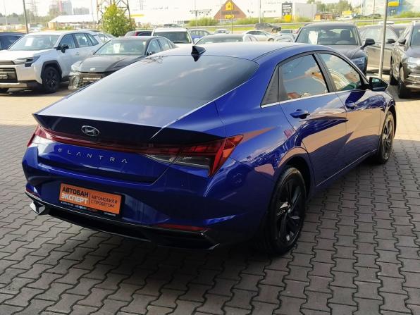 Hyundai Elantra VII (CN7) с пробегом 2022 года, цена 2 100 000 рублей, 64860 км, седан, Автокод Объявления