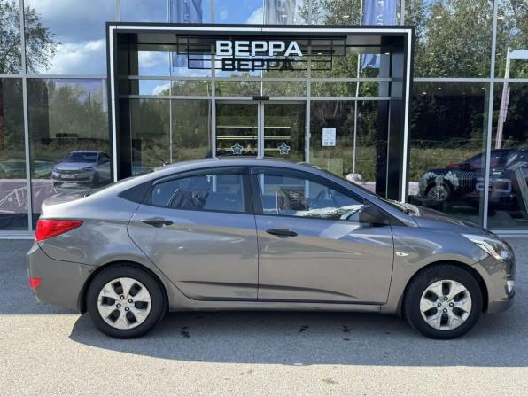 Hyundai Solaris I с пробегом 2014 года, цена 750 000 рублей, 131770 км, седан, Автокод Объявления