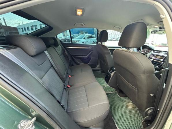 Skoda Octavia III (A7) Рестайлинг с пробегом 2019 года, цена 2 245 000 рублей, 114759 км, лифтбек, Автокод Объявления