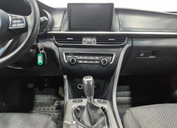 Kia Optima IV Рестайлинг с пробегом 2018 года, цена 1 399 900 рублей, 178000 км, седан, Автокод Объявления