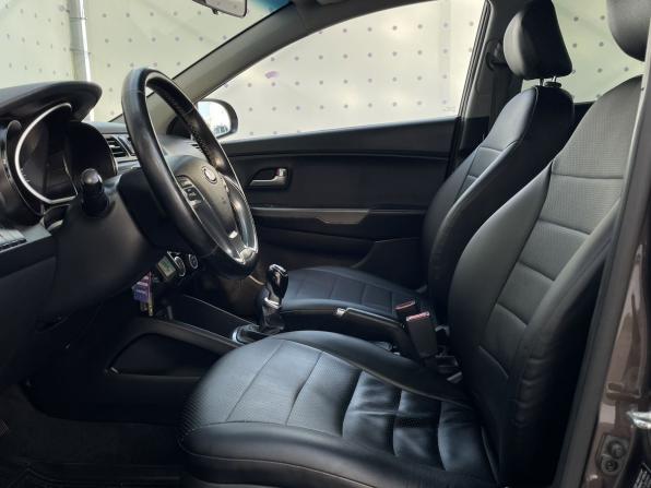Kia Rio III Рестайлинг с пробегом 2016 года, цена 1 100 000 рублей, 108667 км, хэтчбек, Автокод Объявления