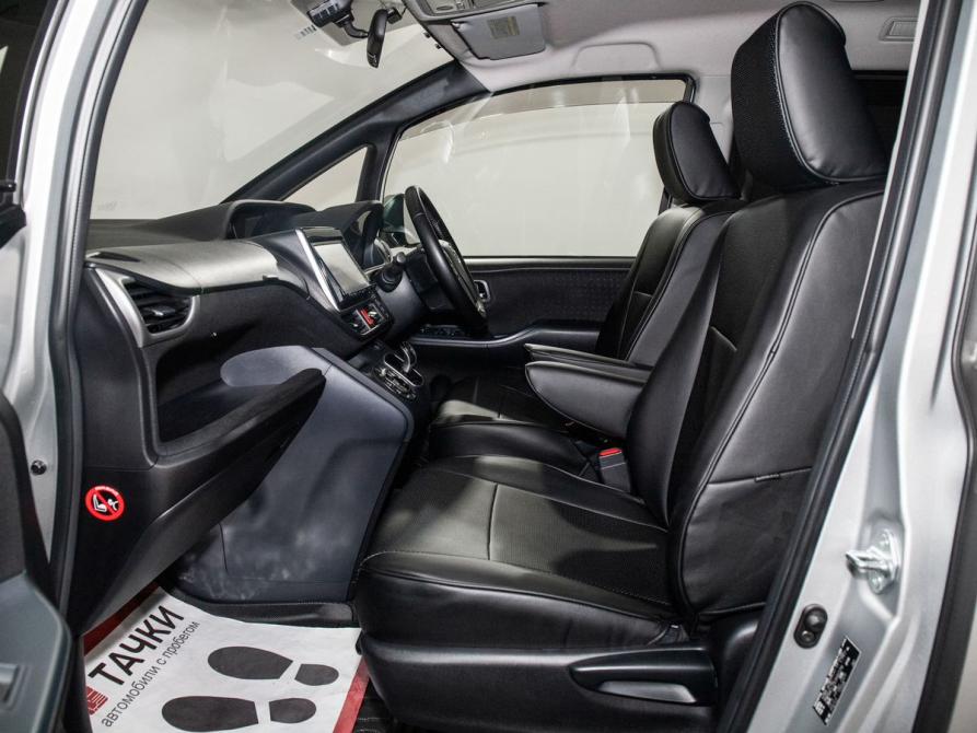 Toyota Voxy III (R80) Иркутск  - изображение 6