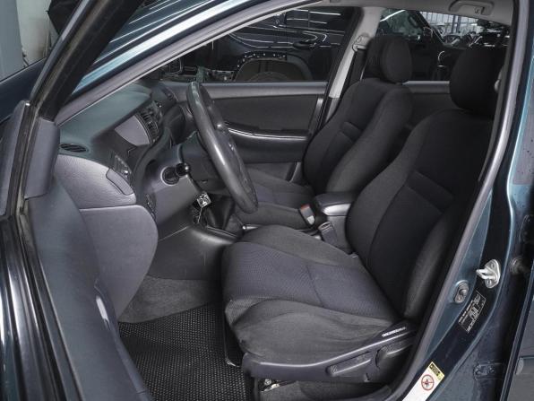 Toyota Corolla IX (E120 E130) Рестайлинг с пробегом 2006 года, цена 555 000 рублей, 233719 км, хэтчбек, Автокод Объявления