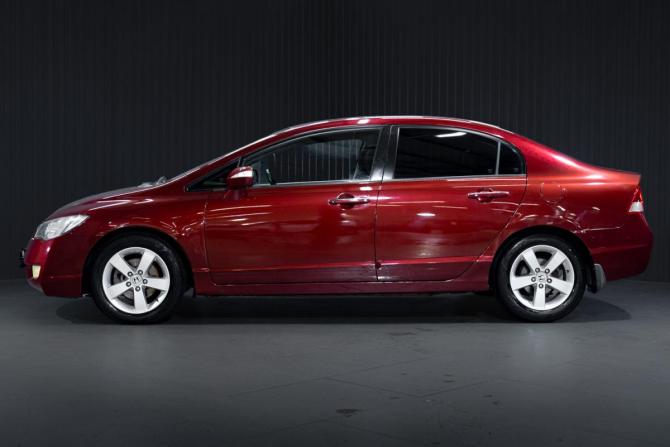 Honda Civic VIII с пробегом 2006 года, цена 650 000 рублей, 327552 км, седан, Автокод Объявления