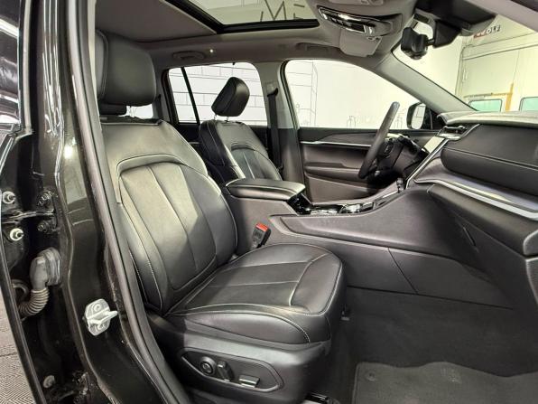 Jeep Grand Cherokee V (WL) с пробегом 2022 года, цена 6 300 000 рублей, 46418 км, внедорожник, Автокод Объявления