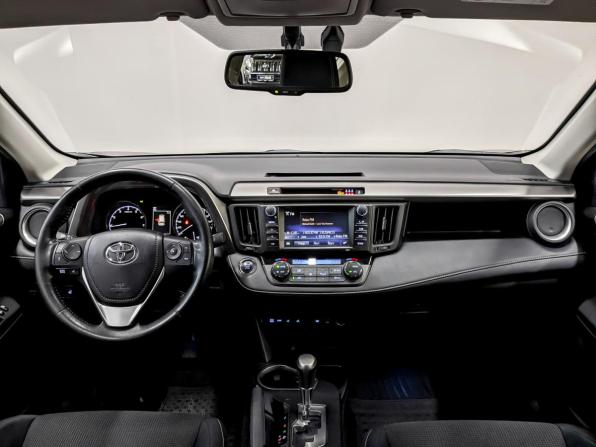Toyota RAV4 IV (XA40) Рестайлинг с пробегом 2018 года, цена 2 315 000 рублей, 87452 км, внедорожник, Автокод Объявления