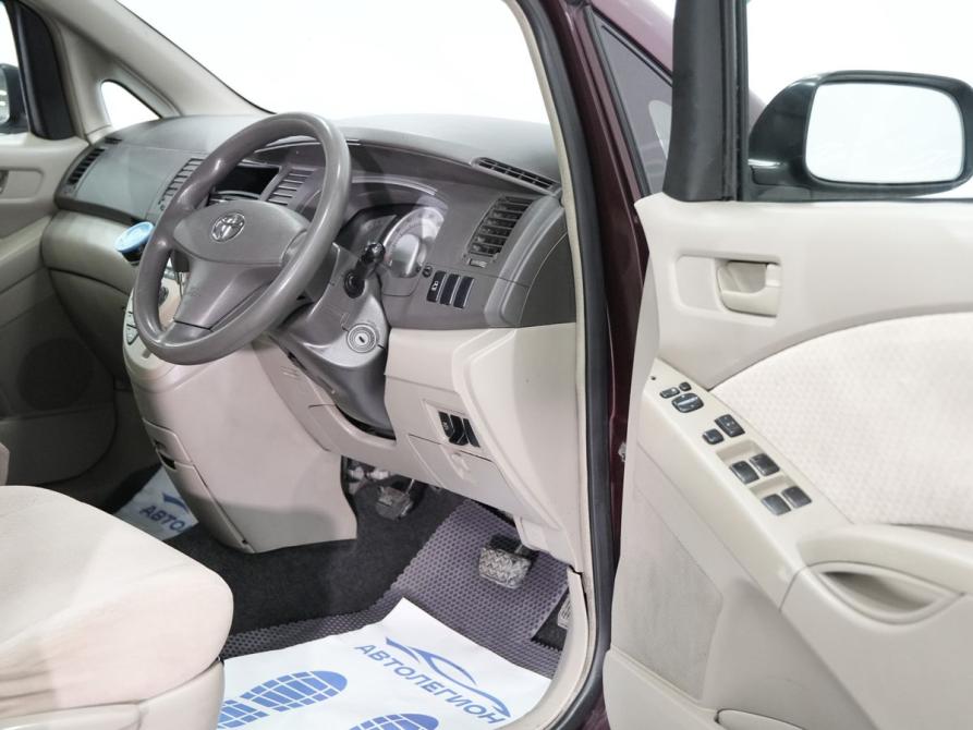 Toyota ISis I Новосибирск  - изображение 15