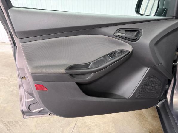 Ford Focus III с пробегом 2012 года, цена 947 000 рублей, 97937 км, седан, Автокод Объявления