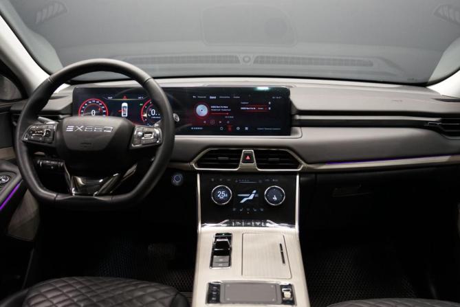Exeed TXL I Рестайлинг с пробегом 2022 года, цена 2 299 000 рублей, 44700 км, внедорожник, Автокод Объявления
