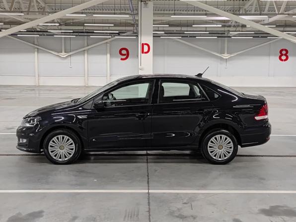 Volkswagen Polo V Рестайлинг с пробегом 2017 года, цена 1 210 000 рублей, 73893 км, седан, Автокод Объявления