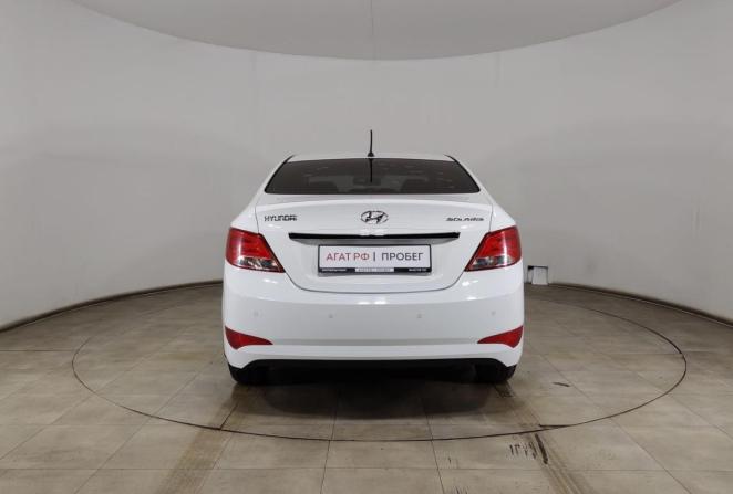 Hyundai Solaris I Рестайлинг с пробегом 2015 года, цена 1 050 000 рублей, 176719 км, седан, Автокод Объявления