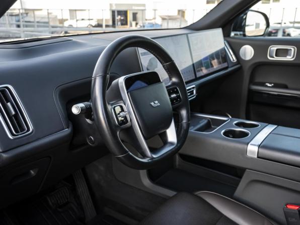 Li Auto (Lixiang) L9 I с пробегом 2023 года, цена 6 479 000 рублей, 55006 км, внедорожник, Автокод Объявления