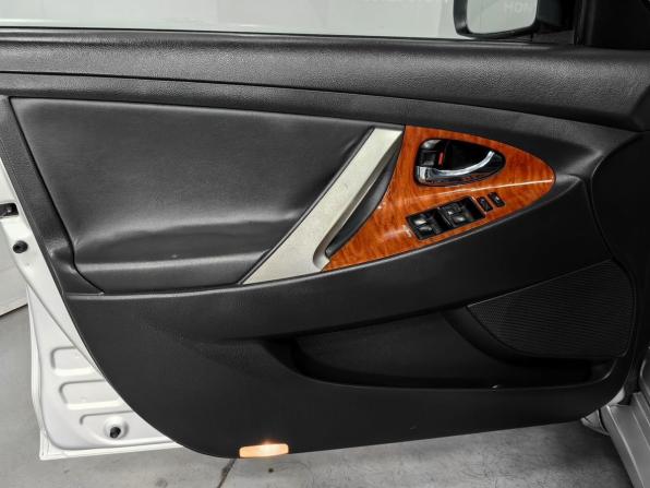Toyota Camry VI (XV40) Рестайлинг с пробегом 2011 года, цена 1 229 000 рублей, 209400 км, седан, Автокод Объявления