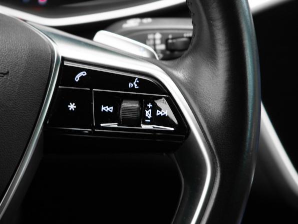 Audi A6 V (C8) с пробегом 2019 года, цена 3 890 000 рублей, 87629 км, седан, Автокод Объявления