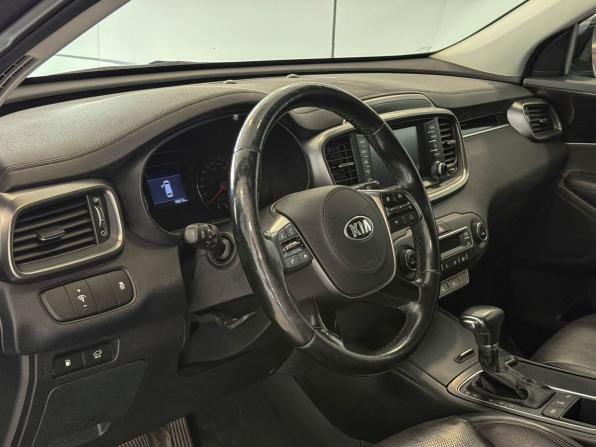 Kia Sorento III Prime Рестайлинг с пробегом 2018 года, цена 2 697 000 рублей, 168216 км, внедорожник, Автокод Объявления