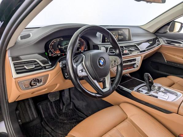 BMW 7 серии VI (G11/G12) Рестайлинг с пробегом 2020 года, цена 4 500 000 рублей, 180236 км, седан, Автокод Объявления