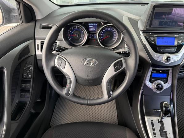 Hyundai Avante V с пробегом 2012 года, цена 919 000 рублей, 148000 км, седан, Автокод Объявления