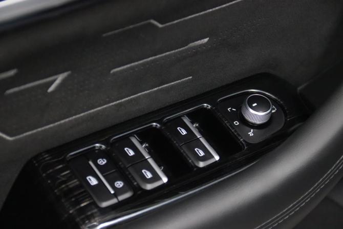 Geely Monjaro I с пробегом 2024 года, цена 3 595 950 рублей, 45470 км, внедорожник, Автокод Объявления