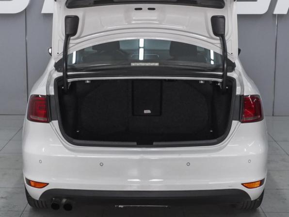 Volkswagen Jetta VI с пробегом 2014 года, цена 1 050 000 рублей, 125421 км, седан, Автокод Объявления