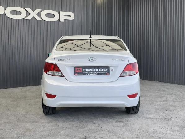 Hyundai Solaris I с пробегом 2014 года, цена 787 000 рублей, 169784 км, седан, Автокод Объявления