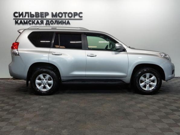 Toyota Land Cruiser Prado 150 Series с пробегом 2012 года, цена 2 750 000 рублей, 275000 км, внедорожник, Автокод Объявления