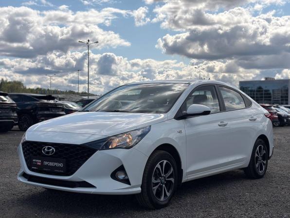 Hyundai Solaris II Рестайлинг с пробегом 2020 года, цена 1 385 000 рублей, 58000 км, седан, Автокод Объявления