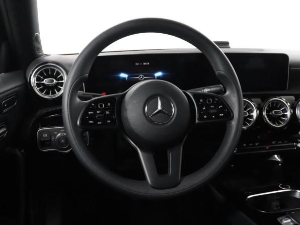 Mercedes-Benz A-Класс IV (W177) с пробегом 2020 года, цена 3 149 000 рублей, 38448 км, седан, Автокод Объявления
