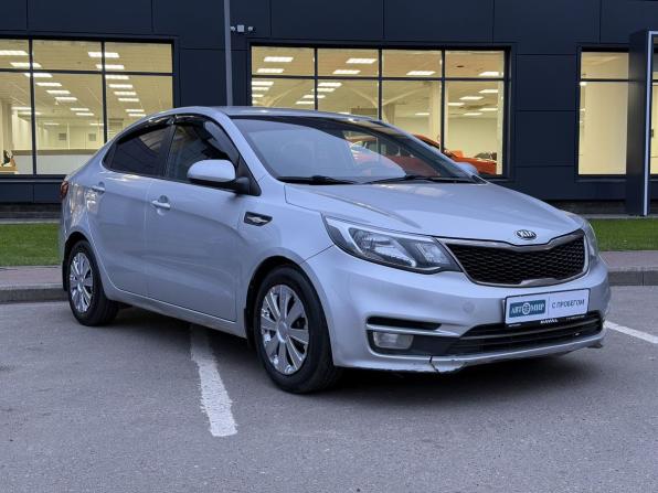 Kia Rio III Рестайлинг с пробегом 2015 года, цена 950 000 рублей, 207139 км, седан, Автокод Объявления