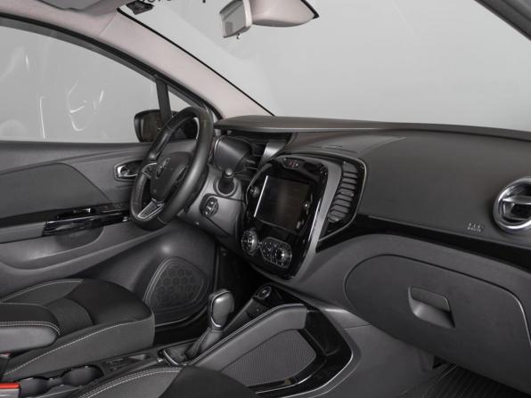 Renault Kaptur I Рестайлинг с пробегом 2020 года, цена 1 805 000 рублей, 51300 км, внедорожник, Автокод Объявления