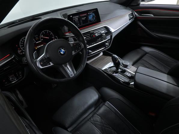BMW 5 серии VII (G30/G31/G38) с пробегом 2019 года, цена 5 590 000 рублей, 29367 км, седан, Автокод Объявления