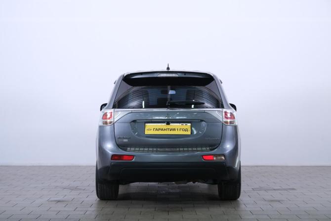 Mitsubishi Outlander III с пробегом 2012 года, цена 1 399 000 рублей, 176231 км, внедорожник, Автокод Объявления