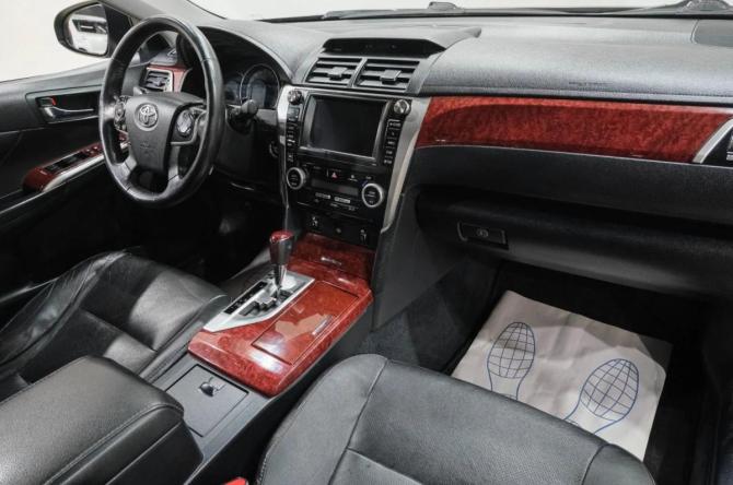 Toyota Camry VII (XV50) с пробегом 2014 года, цена 2 179 000 рублей, 147500 км, седан, Автокод Объявления