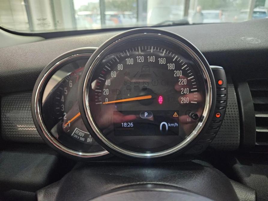 Mini Hatch III (F55/F56) Москва  - изображение 19