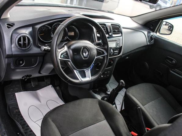 Renault Logan II Рестайлинг с пробегом 2018 года, цена 609 000 рублей, 269235 км, седан, Автокод Объявления