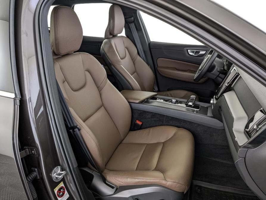 Volvo XC60 II Рестайлинг Москва  - изображение 23