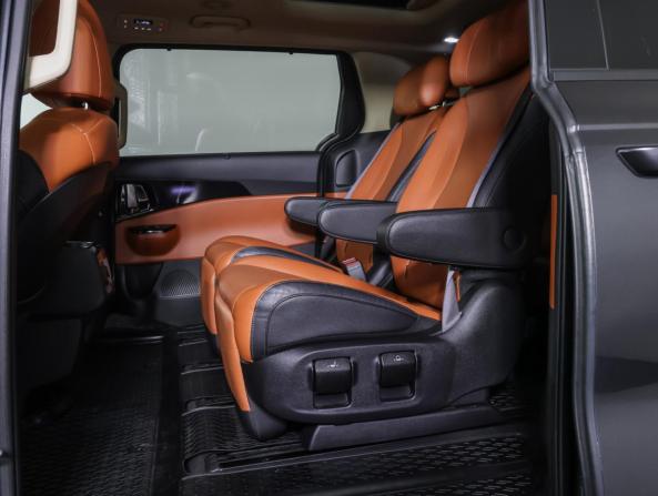 Kia Carnival IV с пробегом 2022 года, цена 3 824 000 рублей, 111790 км, минивэн, Автокод Объявления