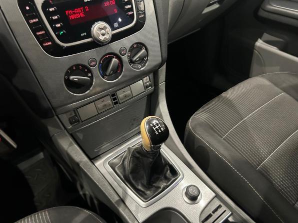 Ford Focus II Рестайлинг с пробегом 2011 года, цена 419 000 рублей, 308411 км, хэтчбек, Автокод Объявления