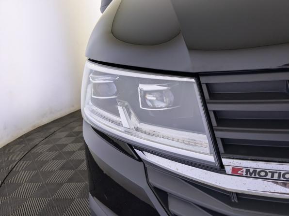 Volkswagen Multivan T6 Рестайлинг с пробегом 2021 года, цена 5 350 000 рублей, 94113 км, минивэн, Автокод Объявления