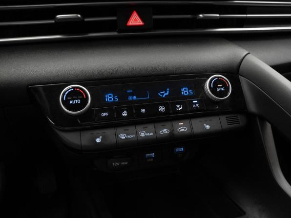 Hyundai Elantra VII (CN7) с пробегом 2021 года, цена 2 075 000 рублей, 116653 км, седан, Автокод Объявления