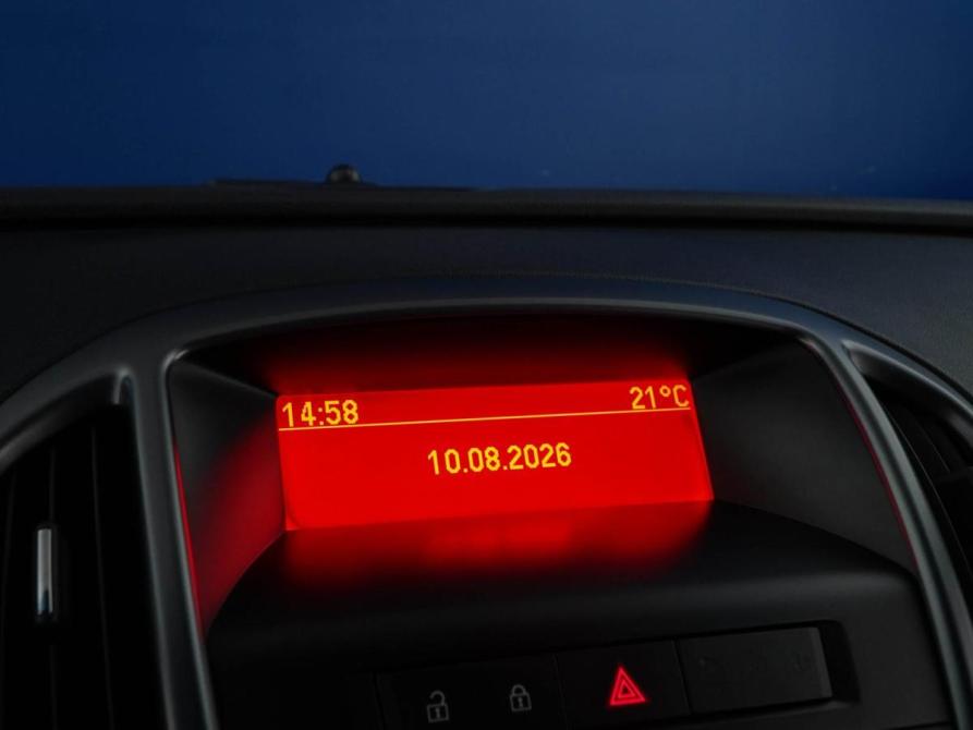 Opel Astra J Рестайлинг Москва  - изображение 18