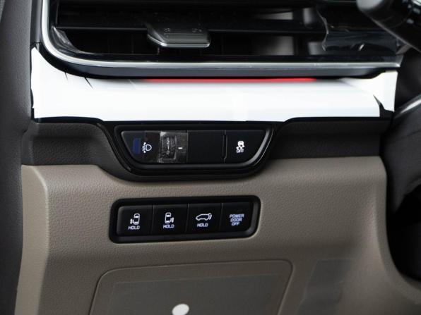Kia Carnival IV Рестайлинг с пробегом 2025 года, цена 6 098 999 рублей, 9946 км, минивэн, Автокод Объявления