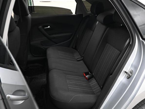 Volkswagen Polo V Рестайлинг с пробегом 2016 года, цена 1 249 000 рублей, 78091 км, седан, Автокод Объявления