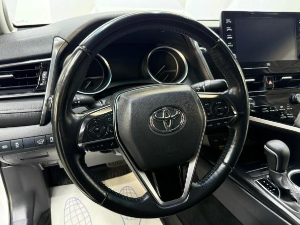 Toyota Camry VIII (XV70) Рестайлинг с пробегом 2021 года, цена 2 770 000 рублей, 200769 км, седан, Автокод Объявления