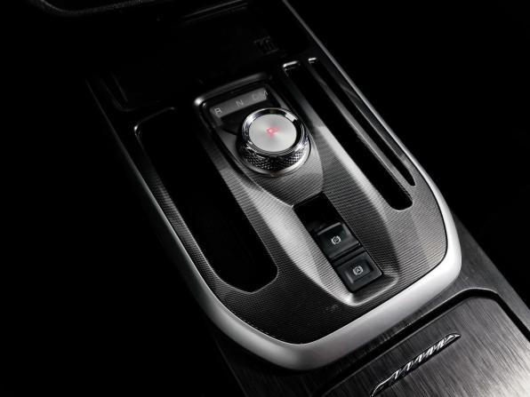 Haval Jolion I Рестайлинг с пробегом 2024 года, цена 2 249 000 рублей, 33751 км, внедорожник, Автокод Объявления