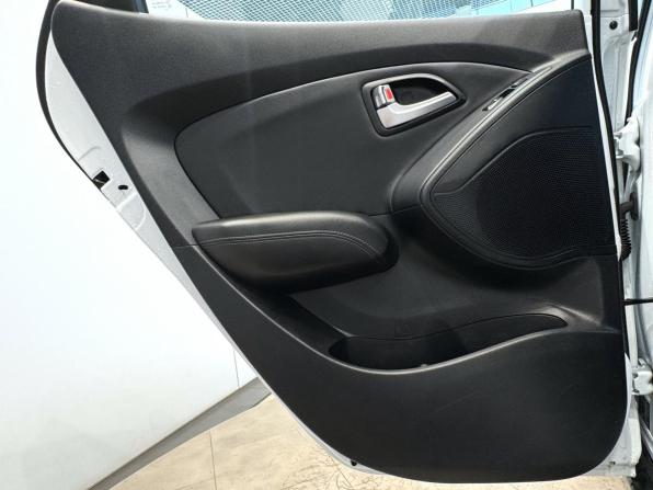Hyundai ix35 I с пробегом 2011 года, цена 1 165 000 рублей, 132784 км, внедорожник, Автокод Объявления