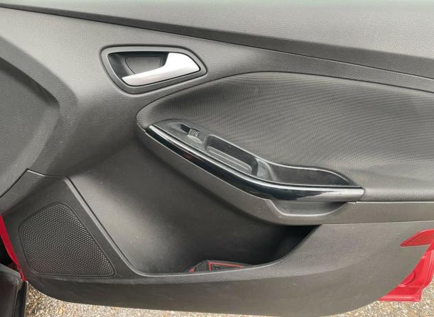 Ford Focus III с пробегом 2013 года, цена 798 200 рублей, 242500 км, хэтчбек, Автокод Объявления