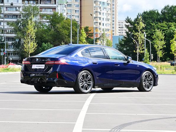 BMW 5 серии VIII (G60/G61/G68) с пробегом 2023 года, цена 7 198 000 рублей, 29729 км, седан, Автокод Объявления