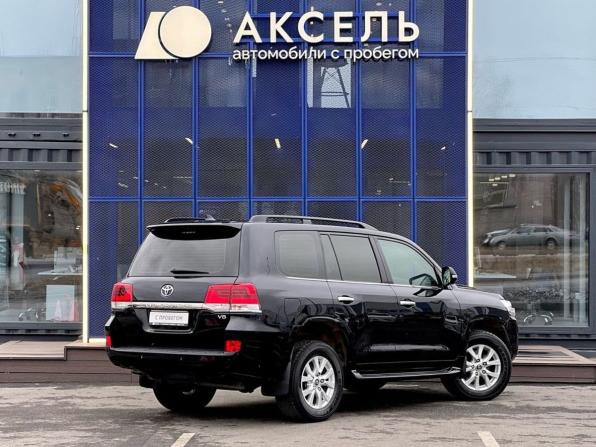 Toyota Land Cruiser 200 Series Рестайлинг 2 с пробегом 2017 года, цена 6 599 000 рублей, 87000 км, внедорожник, Автокод Объявления