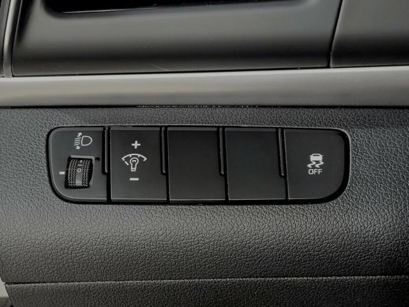 Hyundai Elantra VI (AD) Рестайлинг с пробегом 2019 года, цена 1 540 000 рублей, 151558 км, седан, Автокод Объявления