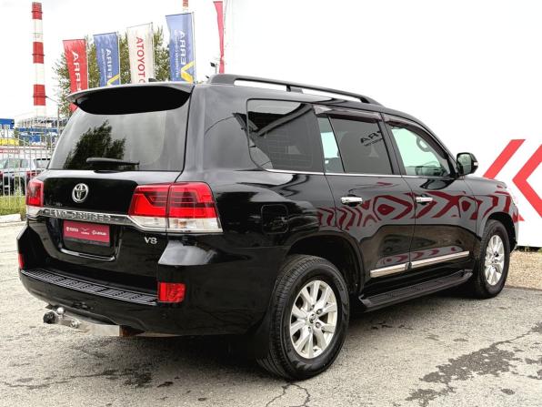 Toyota Land Cruiser 200 Series Рестайлинг 2 с пробегом 2016 года, цена 4 590 000 рублей, 400356 км, внедорожник, Автокод Объявления
